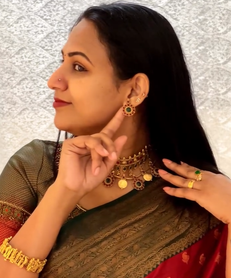 Your Vishu look is incomplete without the perfect jewelry pairing ✨