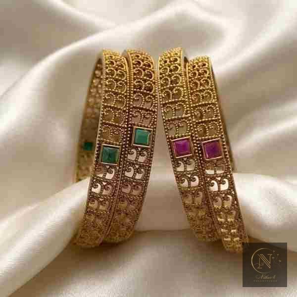 Antique style Bangle NCCH032